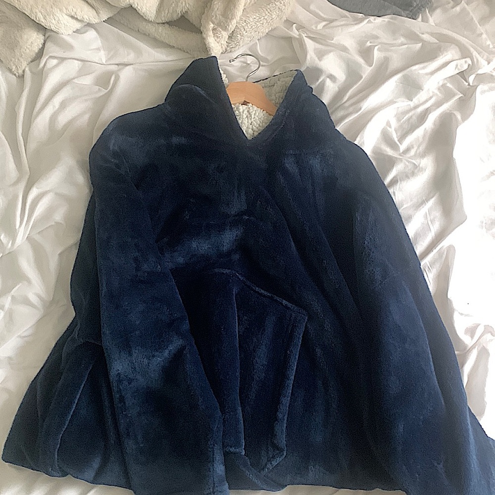 Comfy Hollister hoodie